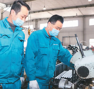 复工首日 防控生产两不误,精益调试践初心